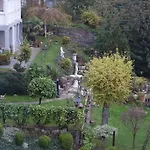 Fuerstenhof *